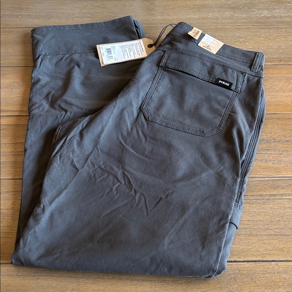 Prana Men's Zion ll Stretch Charcoal Cargo Pants. NWT Size 33x32 - Picture 10 of 13